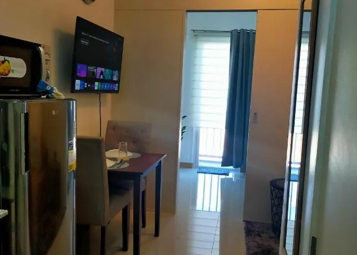 Cozy Topmost Floor One Bedroom With Mall View Aparthotel 3*